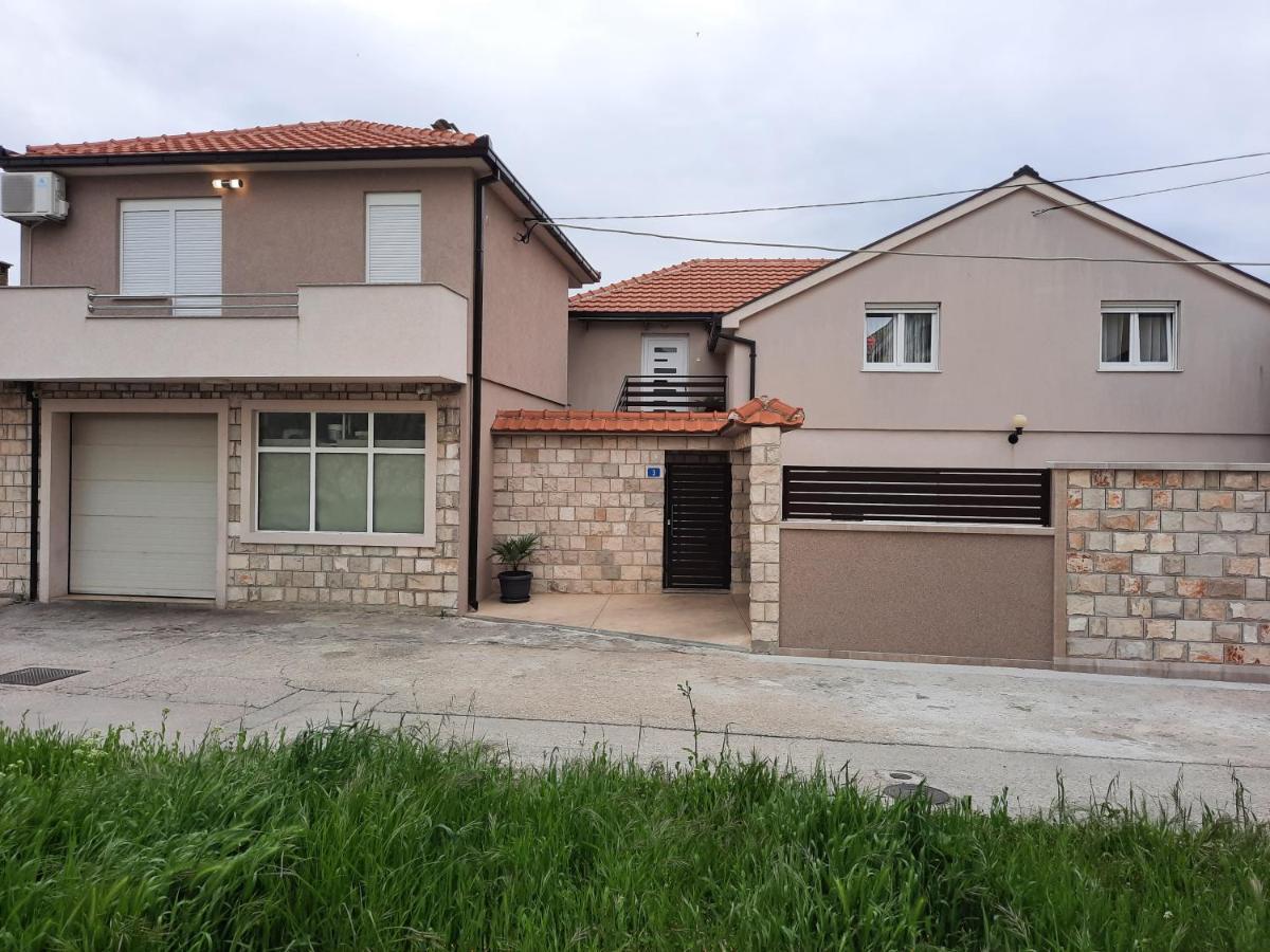 Apartman Sirena Trebinje Esterno foto